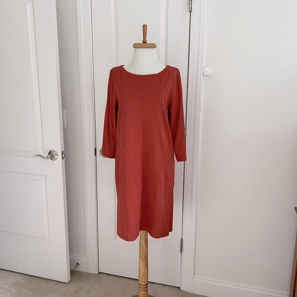 Garnet Hill 3/4 sleeve shift dress, dusty soft red, Medium - Picture 5 of 9